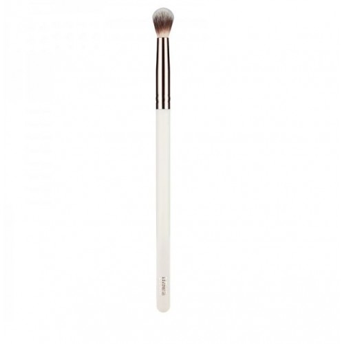 MUA Fluffy Blending Brush