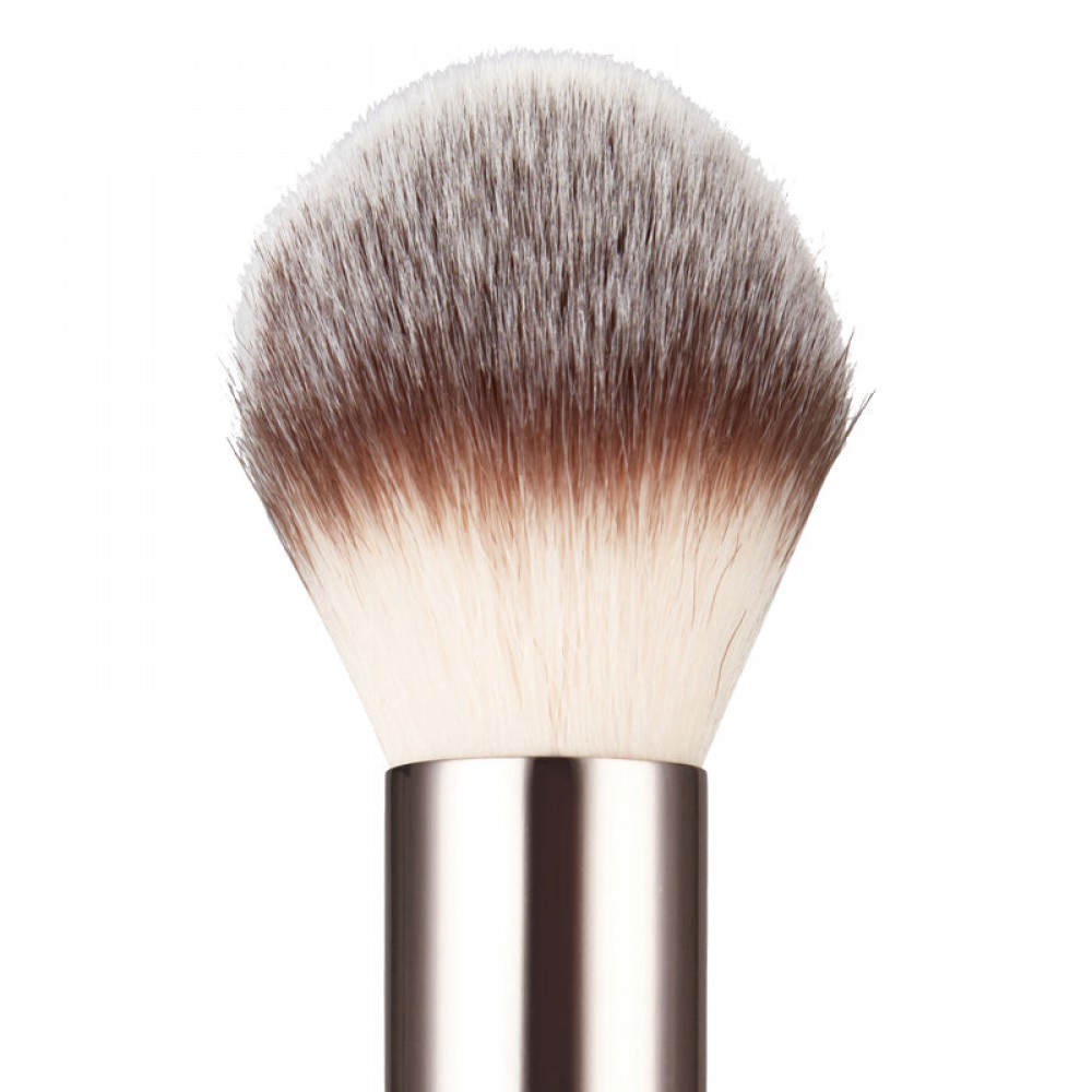 MUA Finishing Brush With Holo Box
