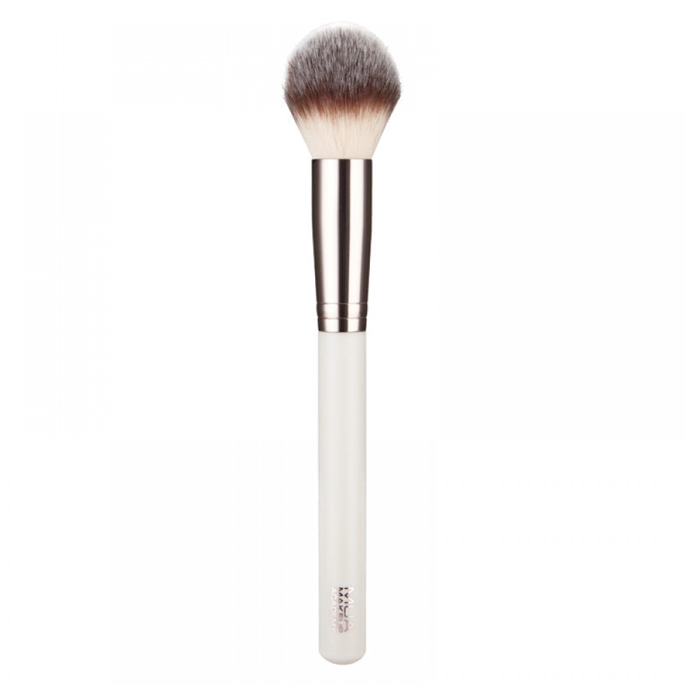 MUA Finishing Brush With Holo Box