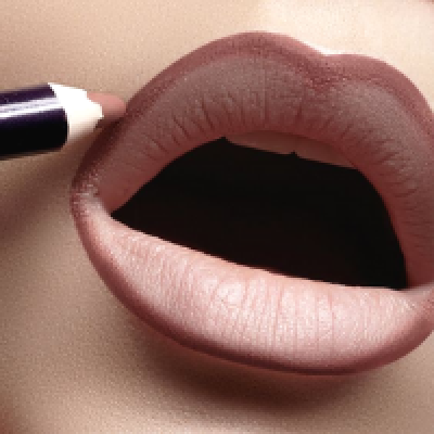 LIP LINER