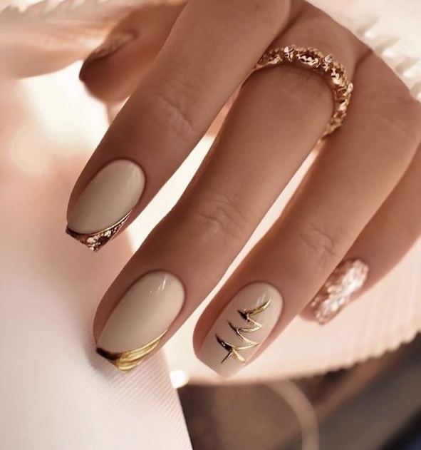nail art- christmas trees